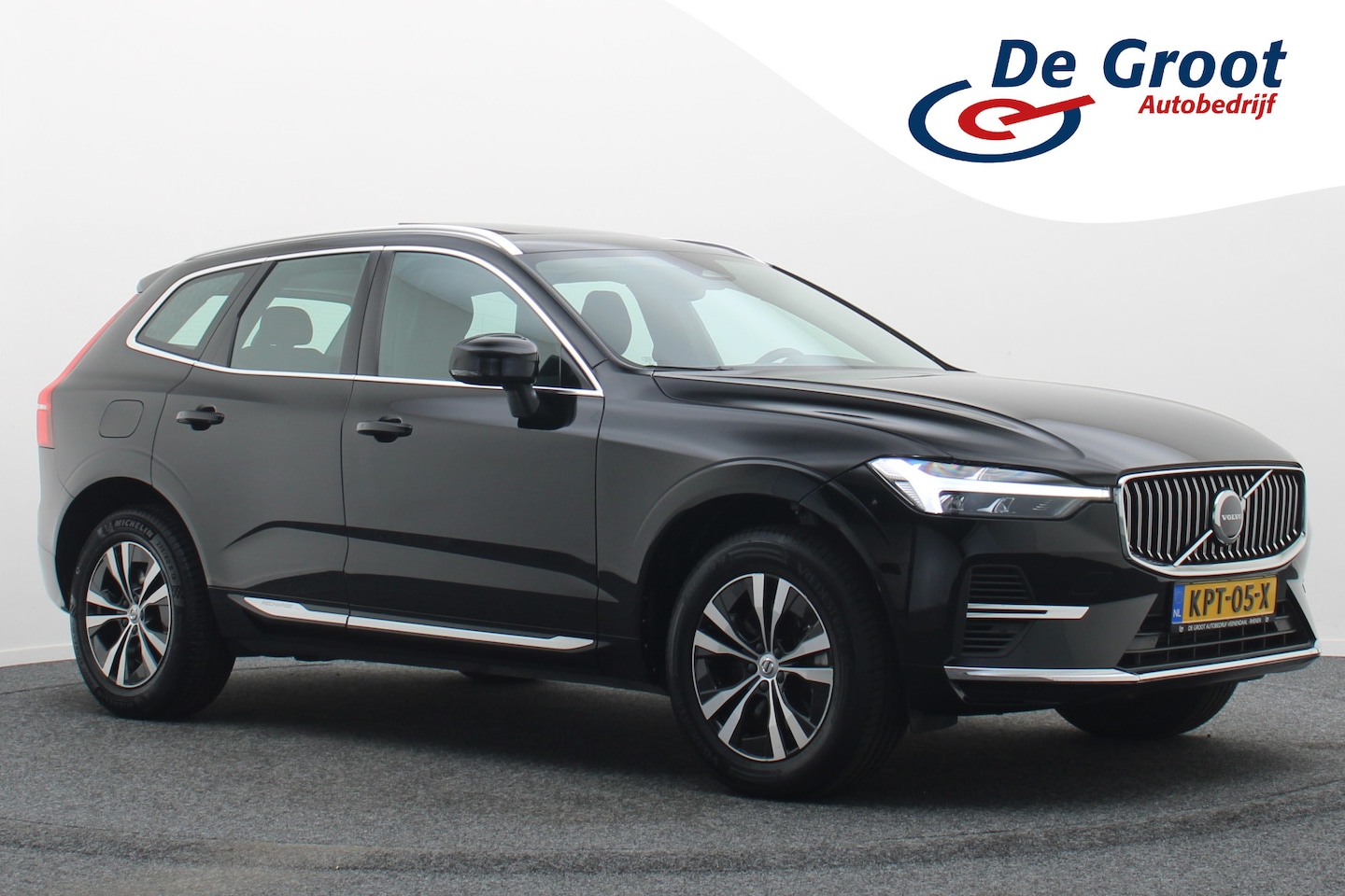 Volvo XC60 - 2.0 Recharge T6 AWD Inscription Panoramadak, Apple Carplay, Keyless, Lane Assist, PDC - AutoWereld.nl