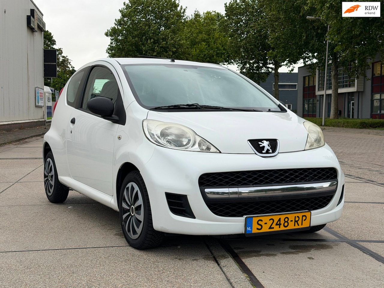 Peugeot 107 - 1.0-12V XR 2012 3drs Apk 23-04-27 - AutoWereld.nl