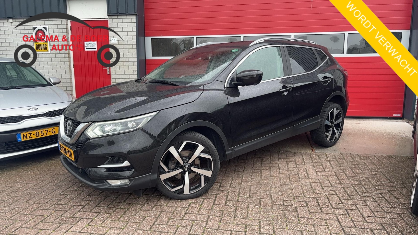Nissan Qashqai - 1.3 DIG-T Premium Edition FULL LED / LEDER / STOELVERW / 360GR CAMERA / PANORAMADAK / KEYL - AutoWereld.nl