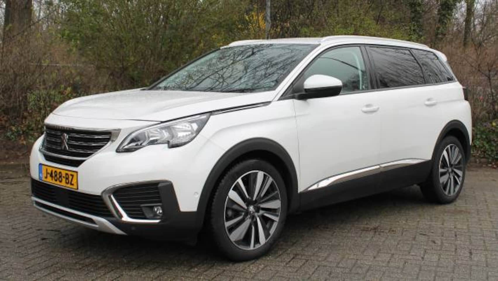 Peugeot 5008 - 1.2 PureTech 130pk S&S EAT8 Blue Lease Premium