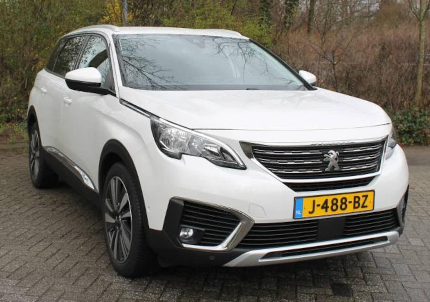 Peugeot 5008 - 1.2 PureTech 130pk S&S EAT8 Blue Lease Premium