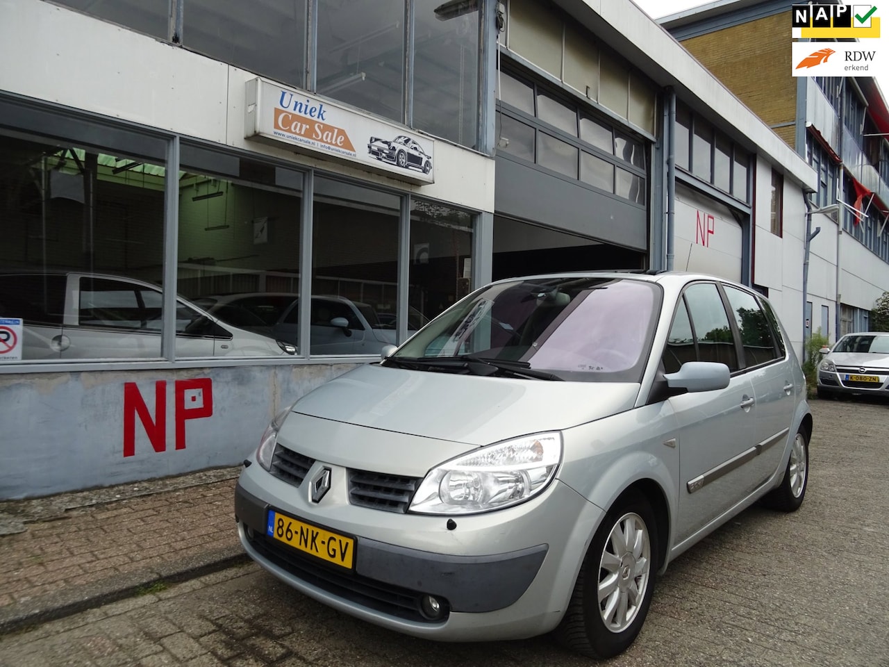 Renault Scénic - 2.0-16V Privilège Luxe 2.0-16V Privilège Luxe - AutoWereld.nl