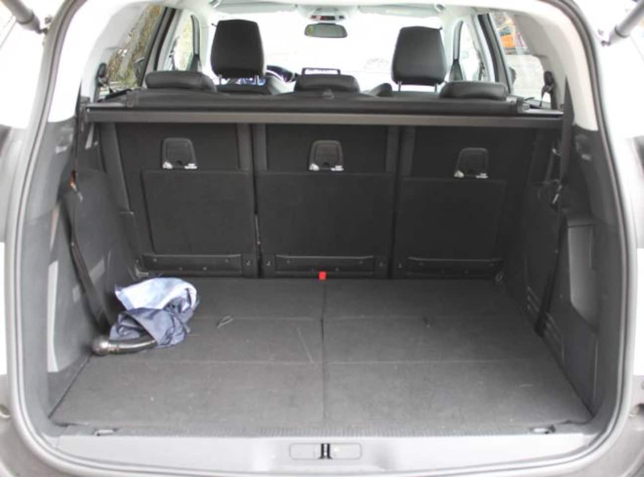 Peugeot 5008 - 1.2 PureTech 130pk S&S EAT8 Blue Lease Premium