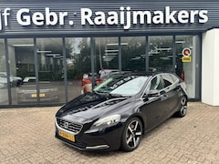 Volvo V40 - 2.0 D4 Summum*Leder*Navi