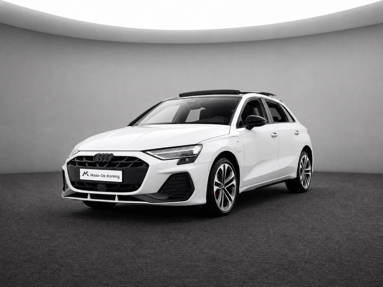 Audi A3 Sportback - 45 TFSIe 272pk S-tronic S edition Competition · Panoramadak · Camera · Carbon Achterspoile - AutoWereld.nl