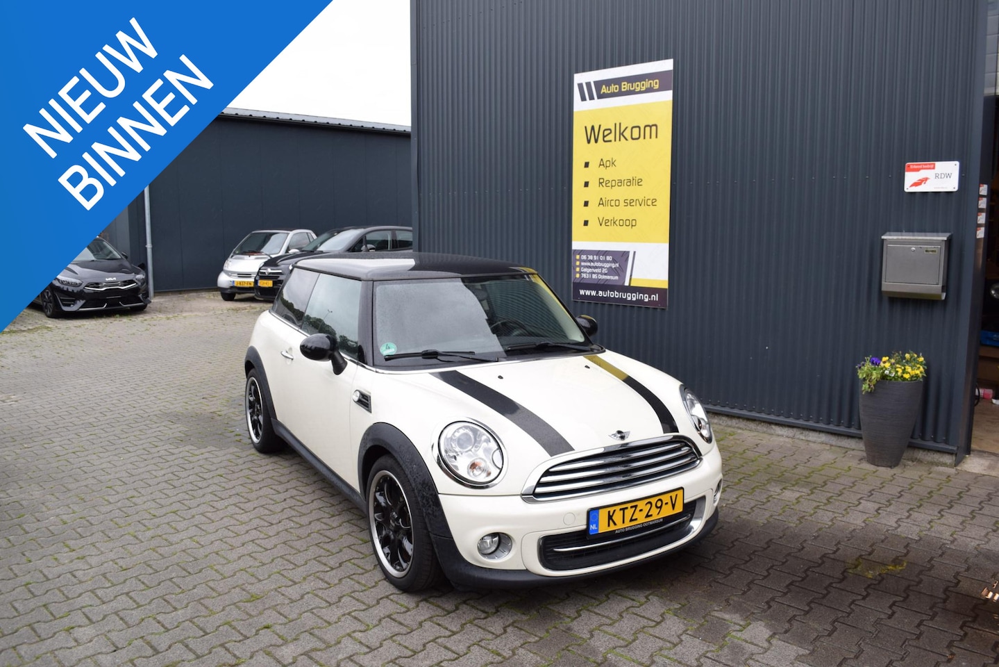 MINI 3-Deurs - 1.6 Cooper Business Line - AutoWereld.nl