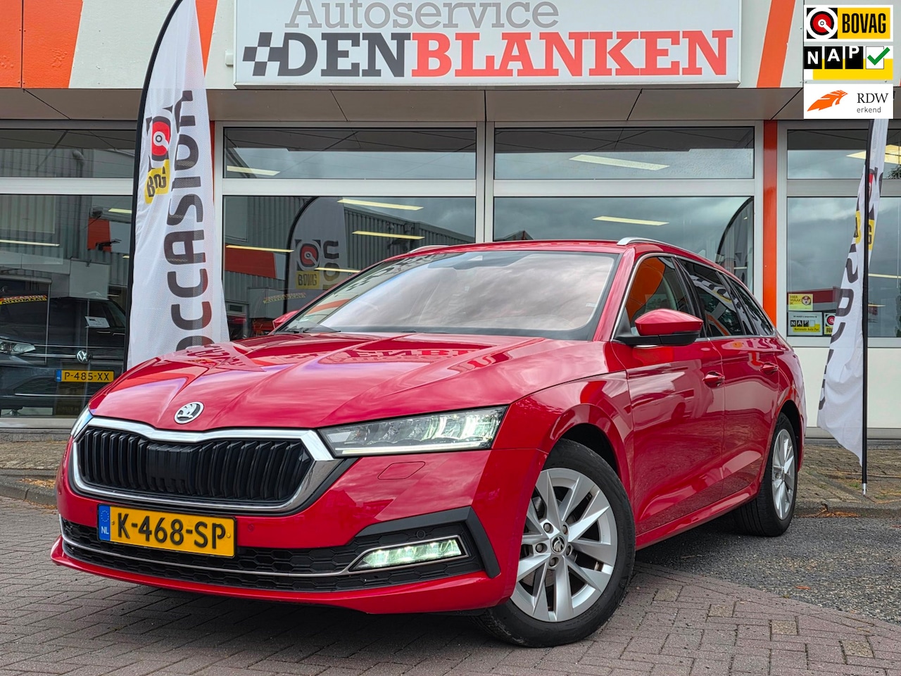 Skoda Octavia Combi - 1.5 e-TSI Bns Edition Plus Automaat BJ.2021 / Navi / Clima / Keyless / 17"Lmv / Sfeerverl. - AutoWereld.nl