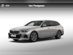 BMW 5-serie Touring - 520i | M-Sport | Comfort Pack | Travel Pack | Panoramadak | Stoelventilatie | Harman/Kardo