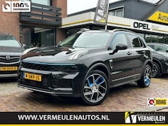 Lynk & Co 01 - 1.5 261PK Plug-in Hybrid Automaat + 20''/ Navi/ Clima/ Ad.Cruise/ Panorama/ Camera/ Full-L