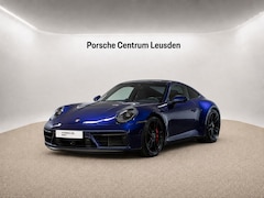 Porsche 911 - Carrera 4 GTS