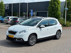 Peugeot 2008 - 1.2 VTi Active Pano Navi Trekhaak