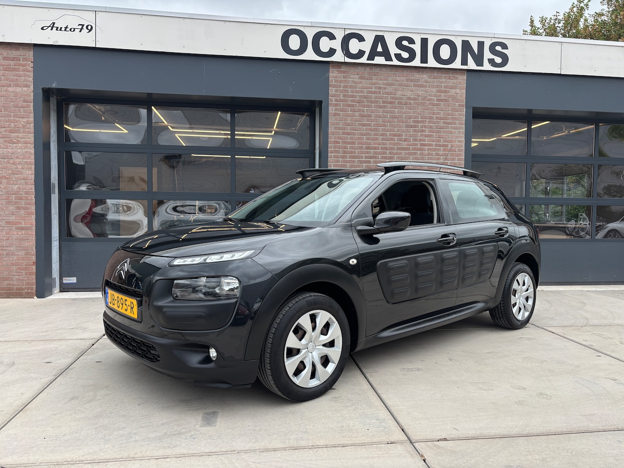 Citroën C4 Cactus - 1.2 PureTech Business | Org-NL auto. Navi. D-riem verv. Trekhaak - AutoWereld.nl