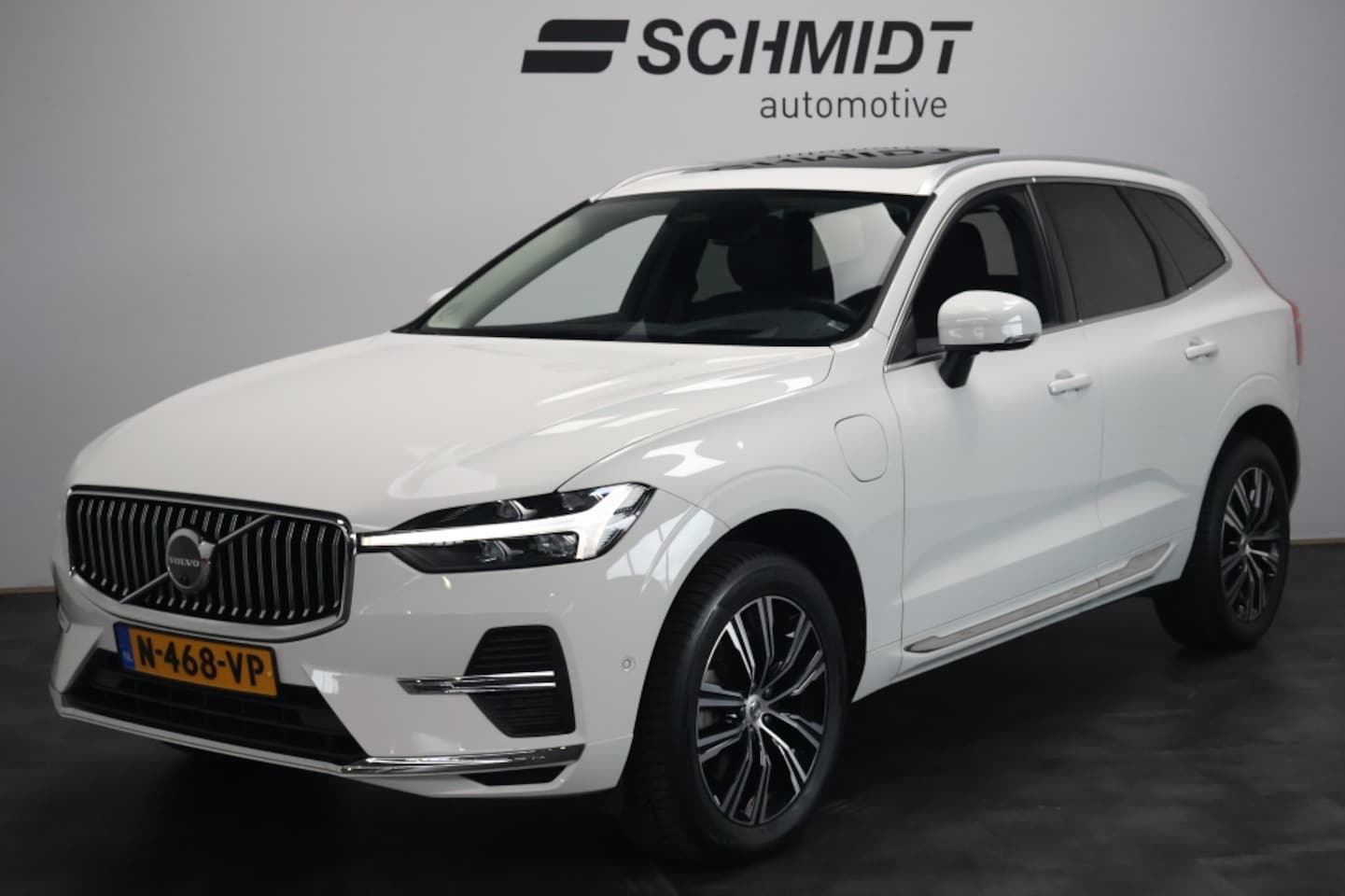 Volvo XC60 - 2.0 T6 AWD Inscription Expression | Panorama | H&K | Head Up | Leder - AutoWereld.nl