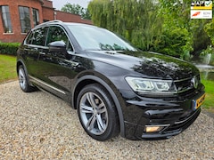 Volkswagen Tiguan - 1.5 TSI Comfortline Business Navi Leer Airco Trekhaak