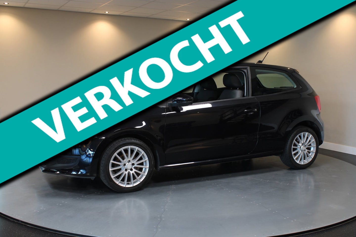 Volkswagen Polo - 1.4-16V Comfortline *Automaat* Airco|Cruise|PDC|BT|NAP|2de Eigenaar - AutoWereld.nl