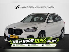 BMW X1 - xDrive25e M Sport Sportstoelen Stoelverwarming Apple CarPlay LED