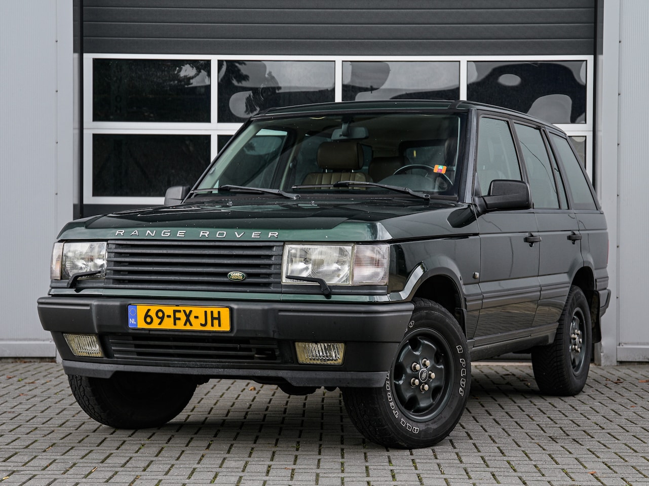 Land Rover Range Rover - 4.0 SE | Nieuwe APK | Airco | Leder | Cruise control | Stoelverwarming - AutoWereld.nl