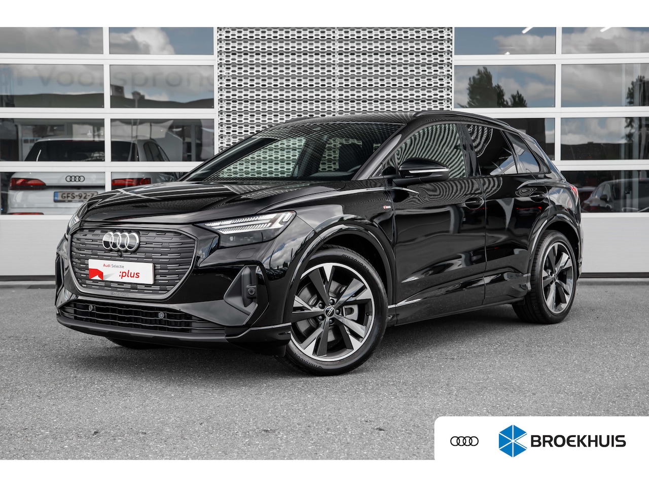 Audi Q4 e-tron - 45 quattro S Edition Competition 82 kWh 45 quattro S Edition Competition 82 kWh - AutoWereld.nl