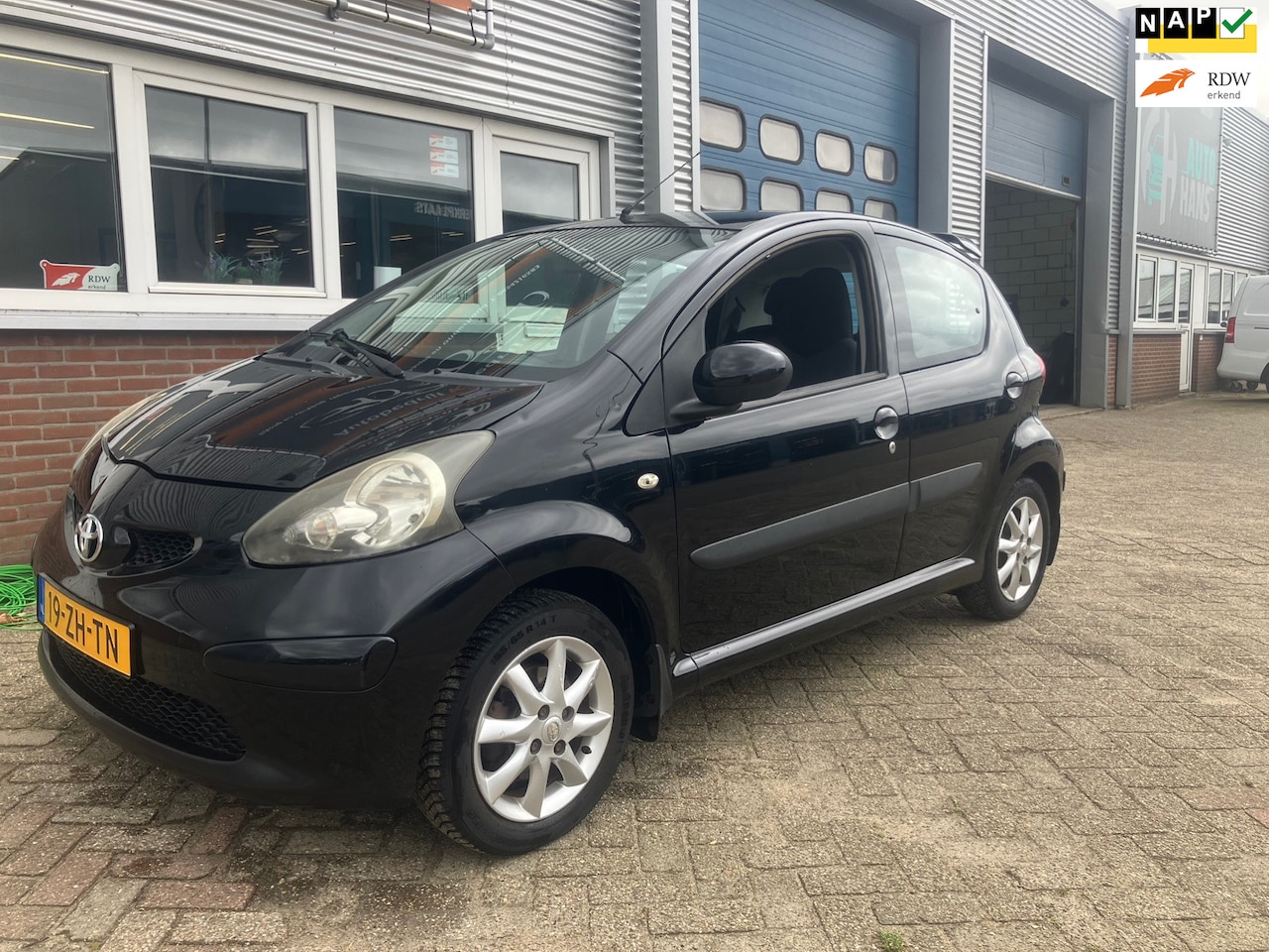Toyota Aygo - 1.0-12V Sport Airco - AutoWereld.nl