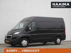 Peugeot Boxer - 333 2.2 BlueHDi 140pk L2H2 Premium | 3-Zits | Navigatie | Achteruitrijcamera | Airco | Laa