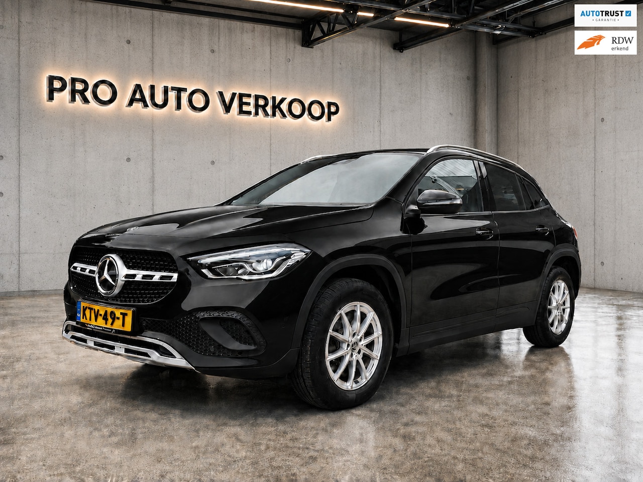 Mercedes-Benz GLA-Klasse - 250 e Luxury Line Camera_Carplay_Leder_zeer nette auto - AutoWereld.nl