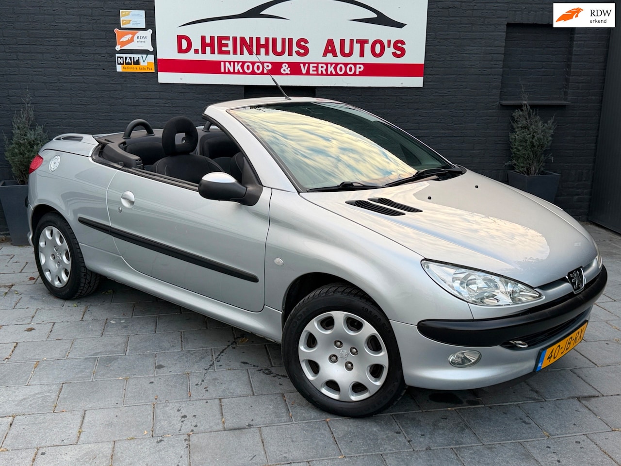 Peugeot 206 CC - 1.6-16V |APK NIEUW|SLECHTS 170.000KM - AutoWereld.nl
