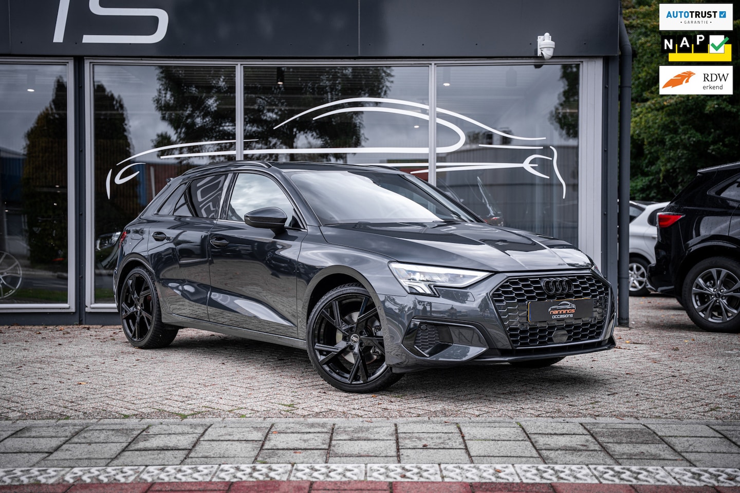 Audi A3 Sportback - 35 TFSI Business edition|Trekh|Apple CarPlay|Lane Assist|Digital Cockpit|LED|19"LMV| - AutoWereld.nl