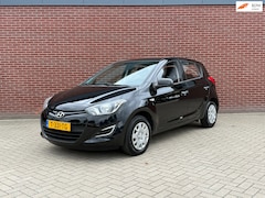 Hyundai i20 - 1.2i Business Edition / Airco / Elektrische ramen / 5-deurs