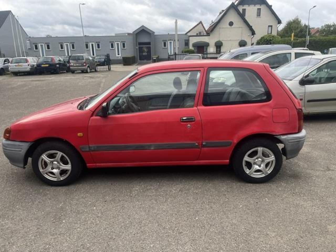 Toyota Starlet - 1.3-16V APK tot dec 26/ lmv / goedlopend