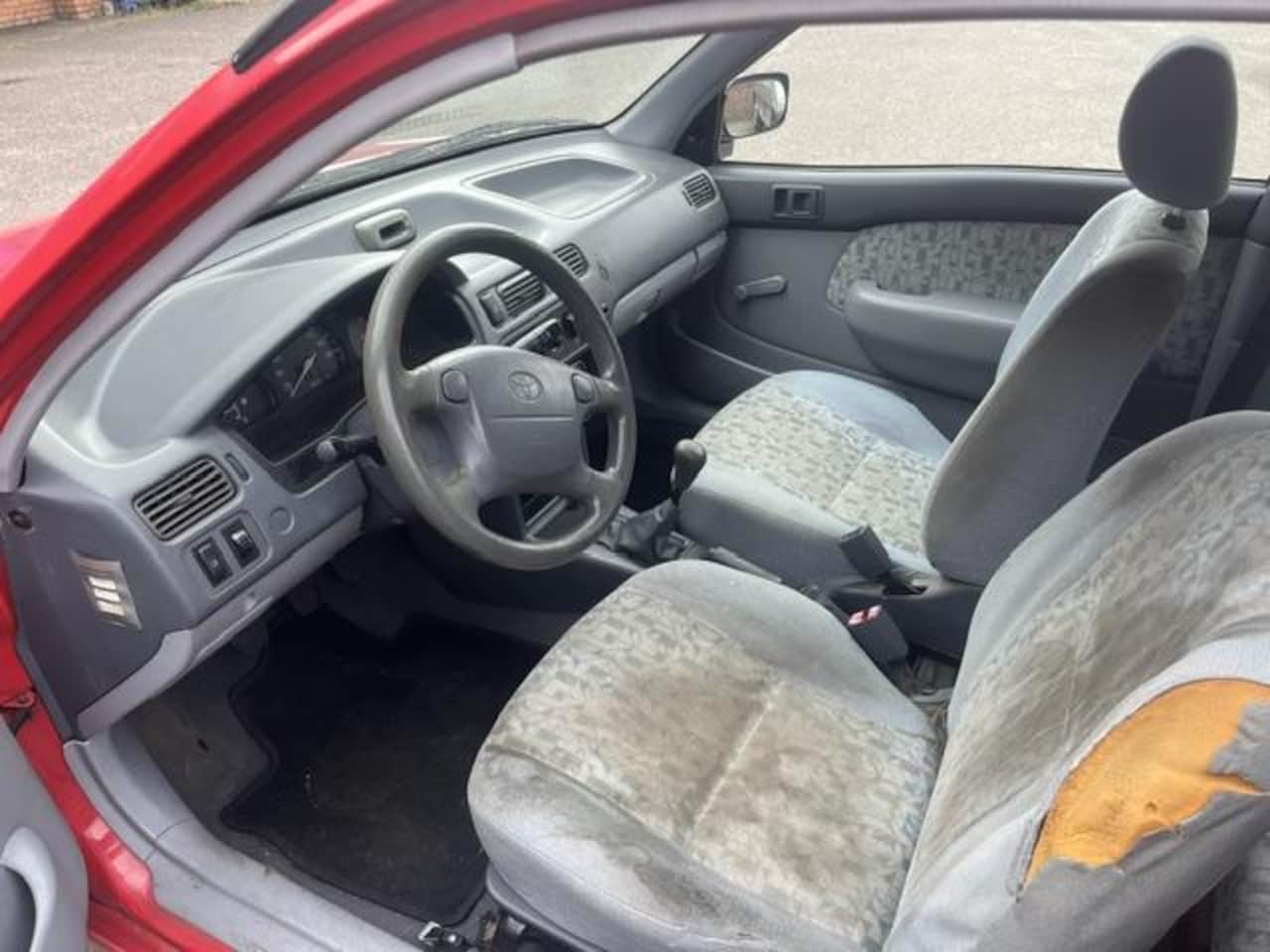 Toyota Starlet - 1.3-16V APK tot dec 26/ lmv / goedlopend