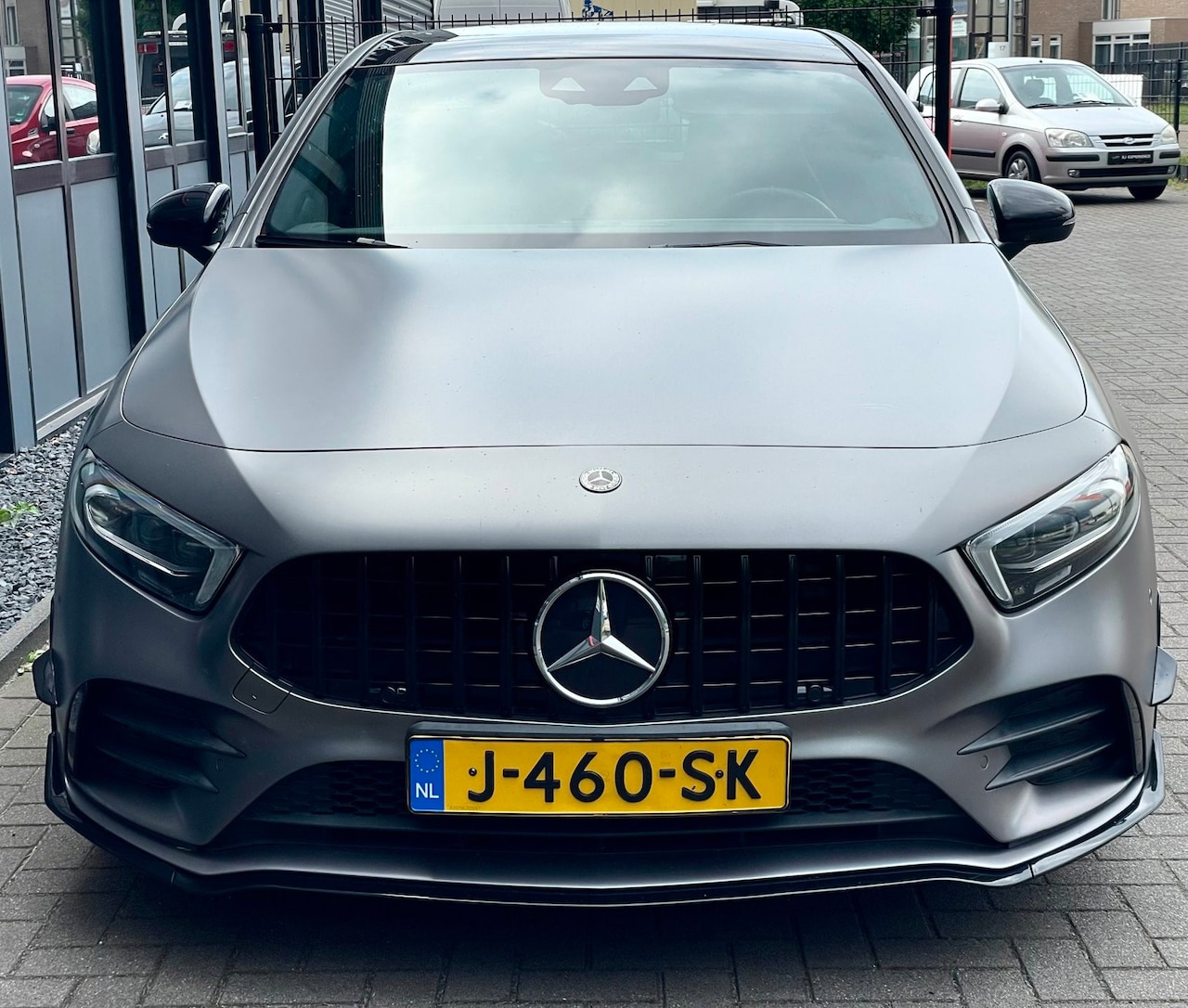 Mercedes-Benz A-klasse - 180 Premium Plus 35 AMG-Aerodynamic PANO - AutoWereld.nl
