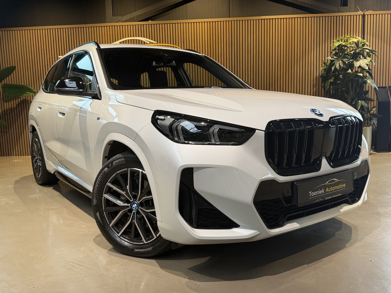 BMW X1 - xDrive25e | M SPORT - AUTOMAAT | - AutoWereld.nl