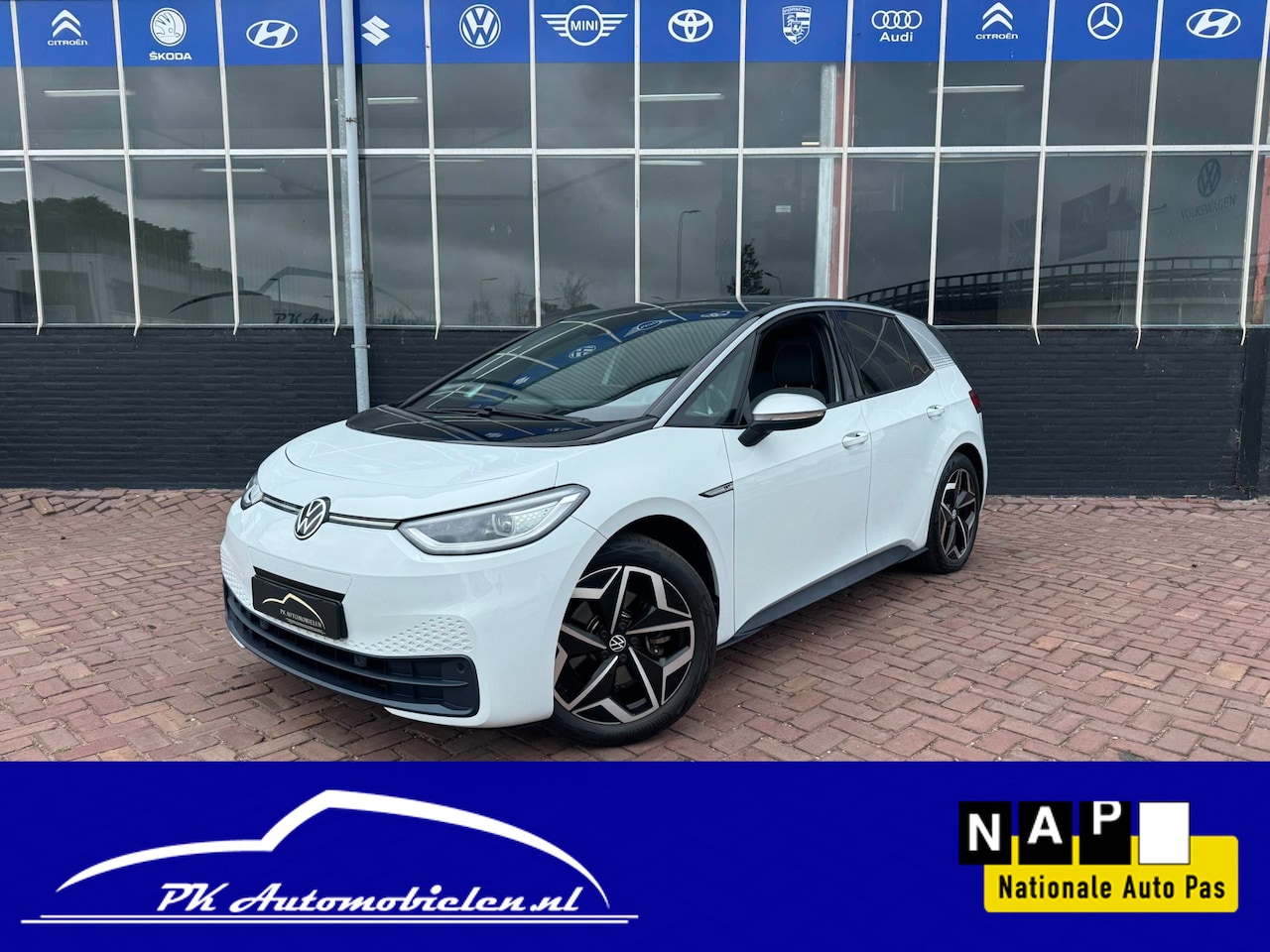 Volkswagen ID.3 - First Plus 58 kWh **CARPLAY + KEYLESS + CAMERA** - AutoWereld.nl