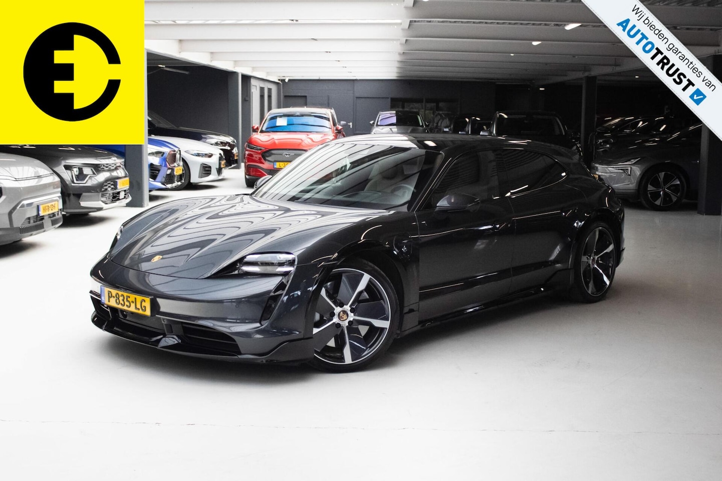 Porsche Taycan Cross Turismo - Turbo 93 kWh | SOH 92.6% |Sportchrono | Stoelventilatie |Panodak - AutoWereld.nl