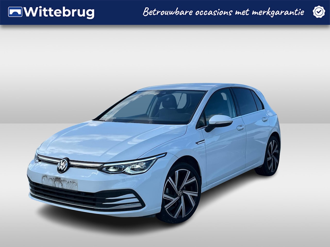 Volkswagen Golf - 1.5 TSI 130pk Style / Navigatie / LM 18 inch / Camera / Parkeersensoren / Digital cockpit - AutoWereld.nl