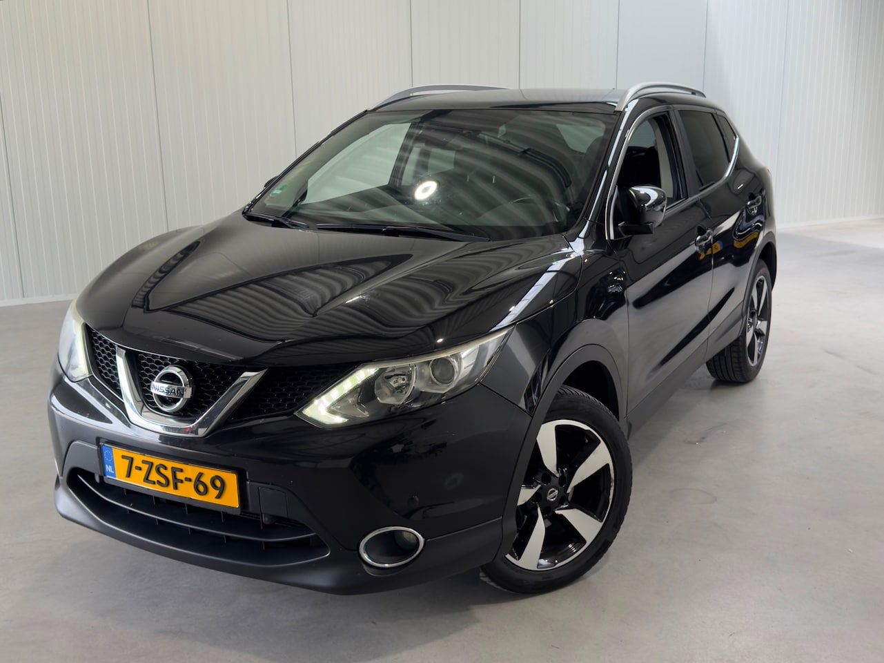 Nissan Qashqai - 1.2 Connect Edition nieuwe distributie ketting en APK - AutoWereld.nl