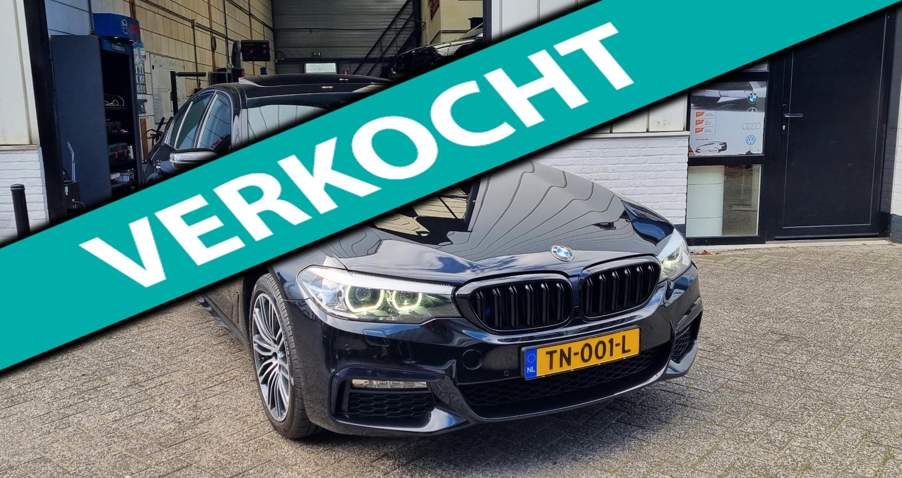 BMW 5-serie - 530i High Executive/ M-Pakket/ Schuifdak/ Black Edition - AutoWereld.nl