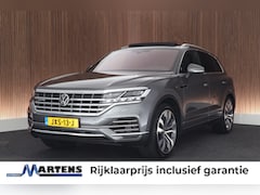 Volkswagen Touareg - 3.0 TSi eHybrid 380pk 4MOTION Elegance Stoelventilatie 360Camera Trekhaak Keyless Panorama