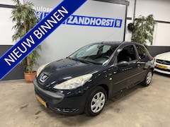 Peugeot 206 - 1.1 XR // APK tot 06-05-2027