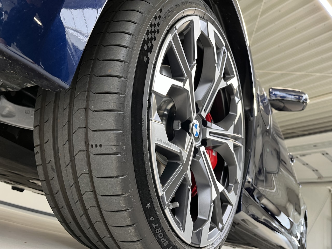 BMW 3-serie - 330e M-Sport Pro | 19" | Trekhaak | Schuifdak | Harman Kardon | Innovation | Comfort Pack - AutoWereld.nl