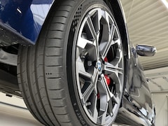 BMW 3-serie - 330e M-Sport Pro | 19" | Trekhaak | Schuifdak | Harman Kardon | Innovation | Comfort Pack