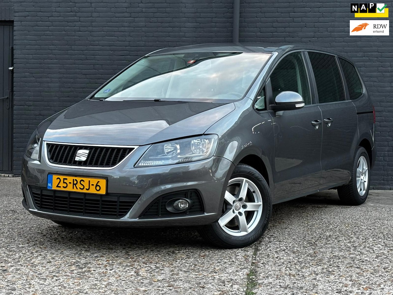 SEAT Alhambra - 1.4 TSI Reference CAMERA|7PERSOONS|TREKHAAK|NAVI|ELEK RAMEN - AutoWereld.nl