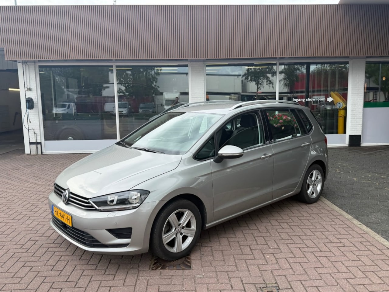 Volkswagen Golf Sportsvan - 1.2 TSI Comfortline DSG Automaat HOGE ZIT 59.000km #RIJKLAAR - AutoWereld.nl