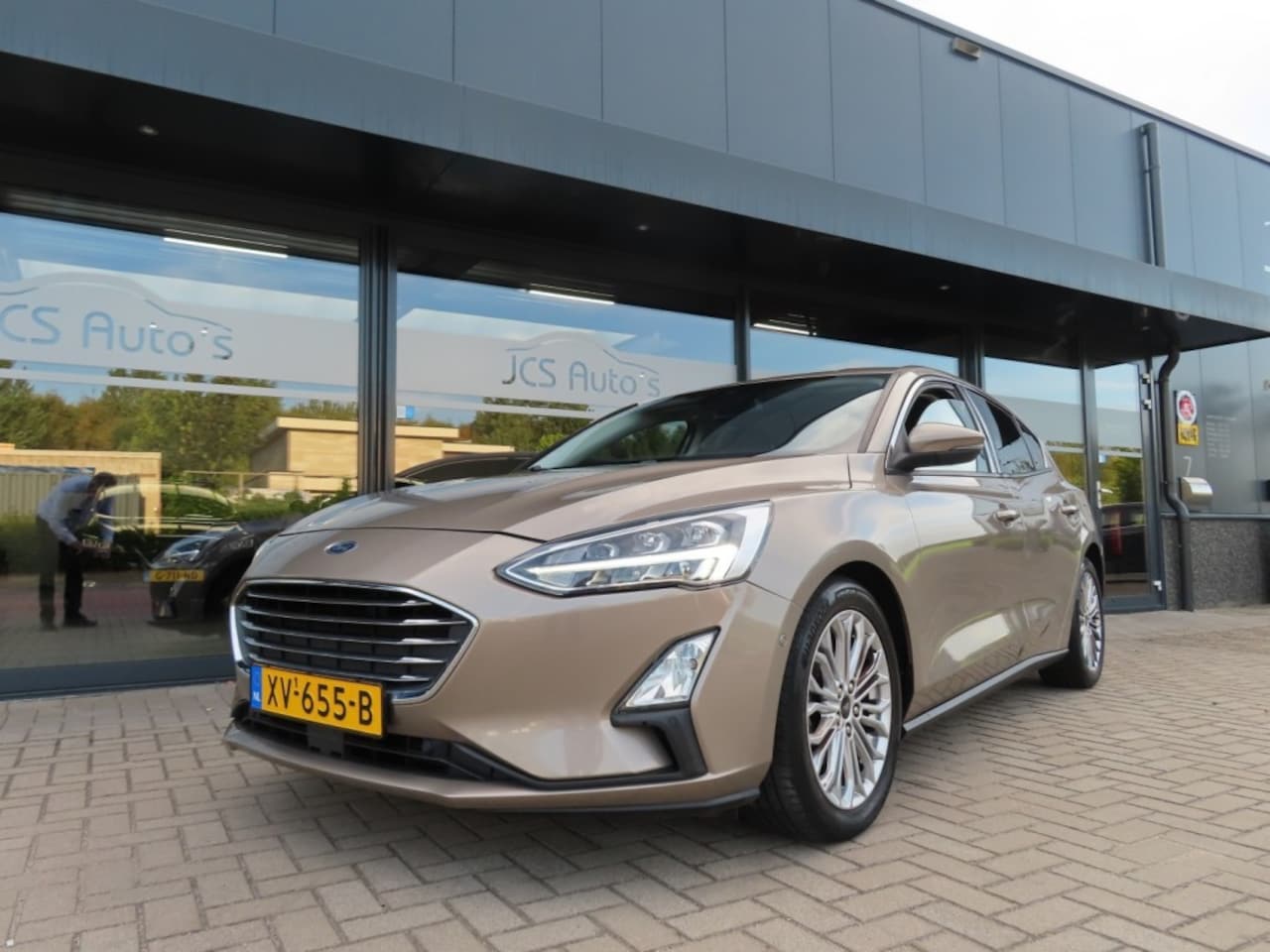 Ford Focus - 1.0 Titanium Business Ecc Cruise Navi Trekhaak 2019 - AutoWereld.nl