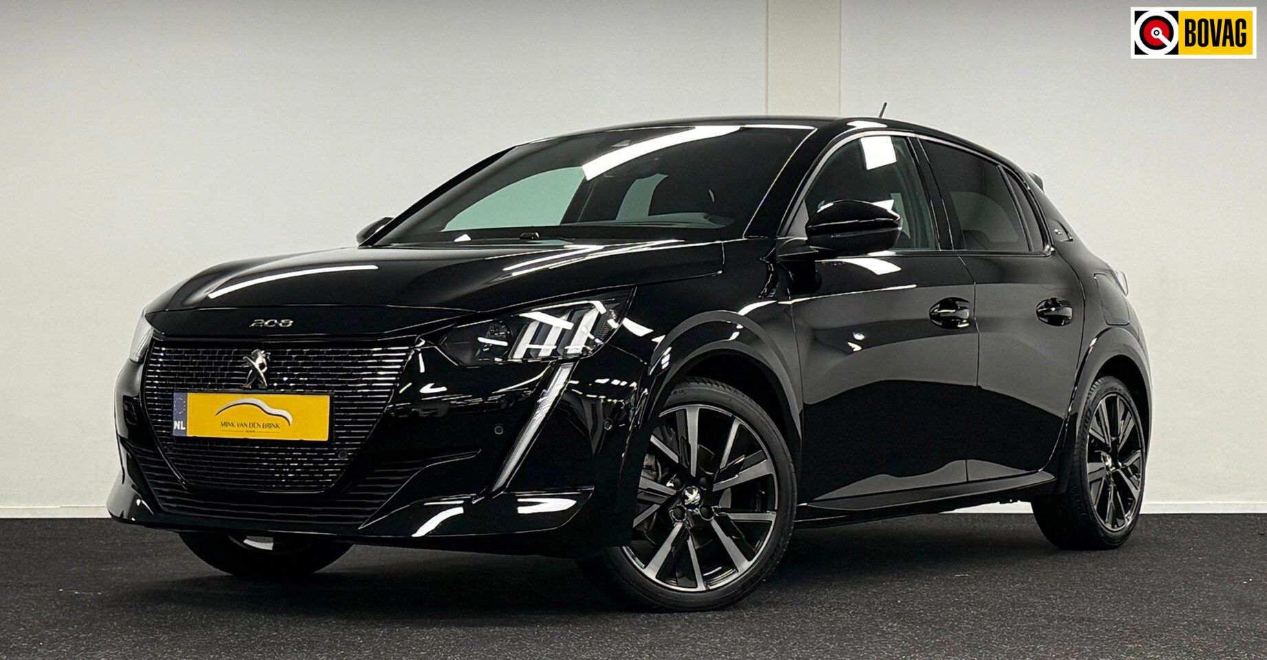 Peugeot 208 - 1.2 PureTech GT*DealerOh*1eEign*Navi*Camera*Stoelverw - AutoWereld.nl