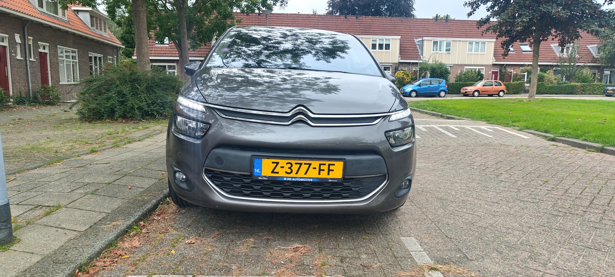Citroën C4 Picasso - 1.2 PureTech Attraction - AutoWereld.nl