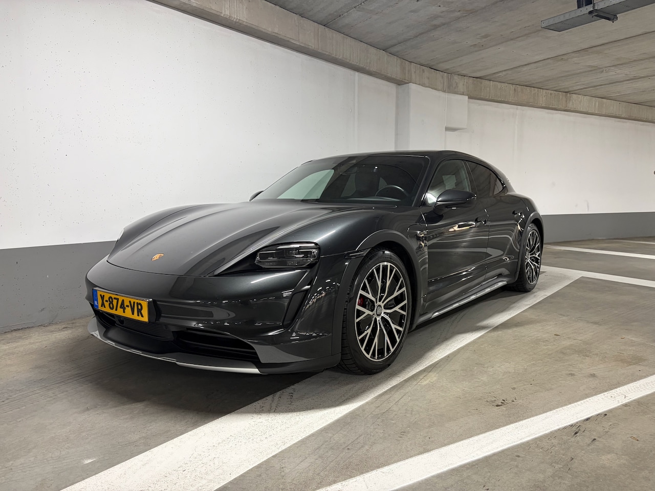 Porsche Taycan Cross Turismo - 4S 93 kWh BTW | Approved garantie - AutoWereld.nl