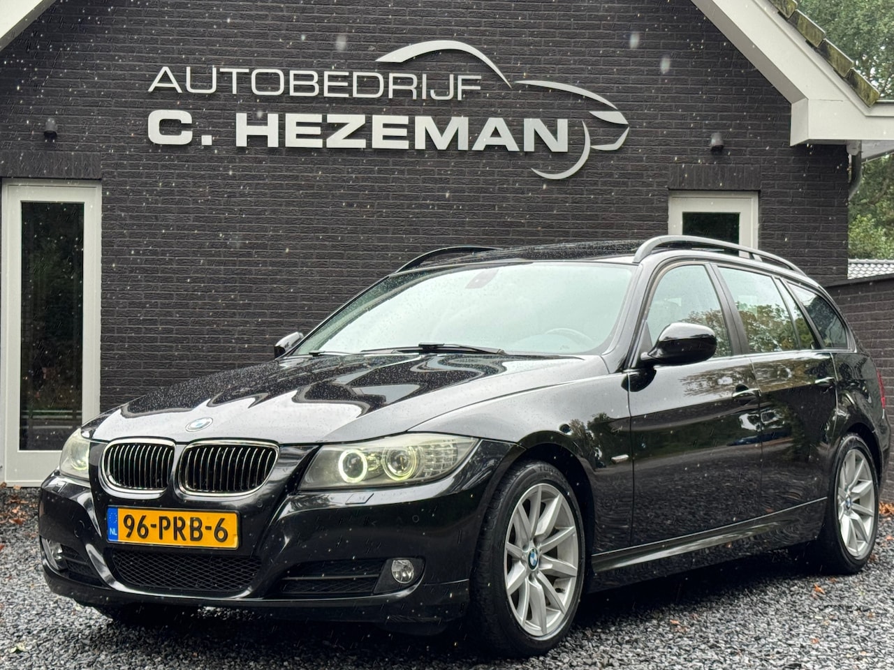 BMW 3-serie Touring - 320i High Executive Panoramadaken LEER Navigatie Cruise Control Climate Control - AutoWereld.nl