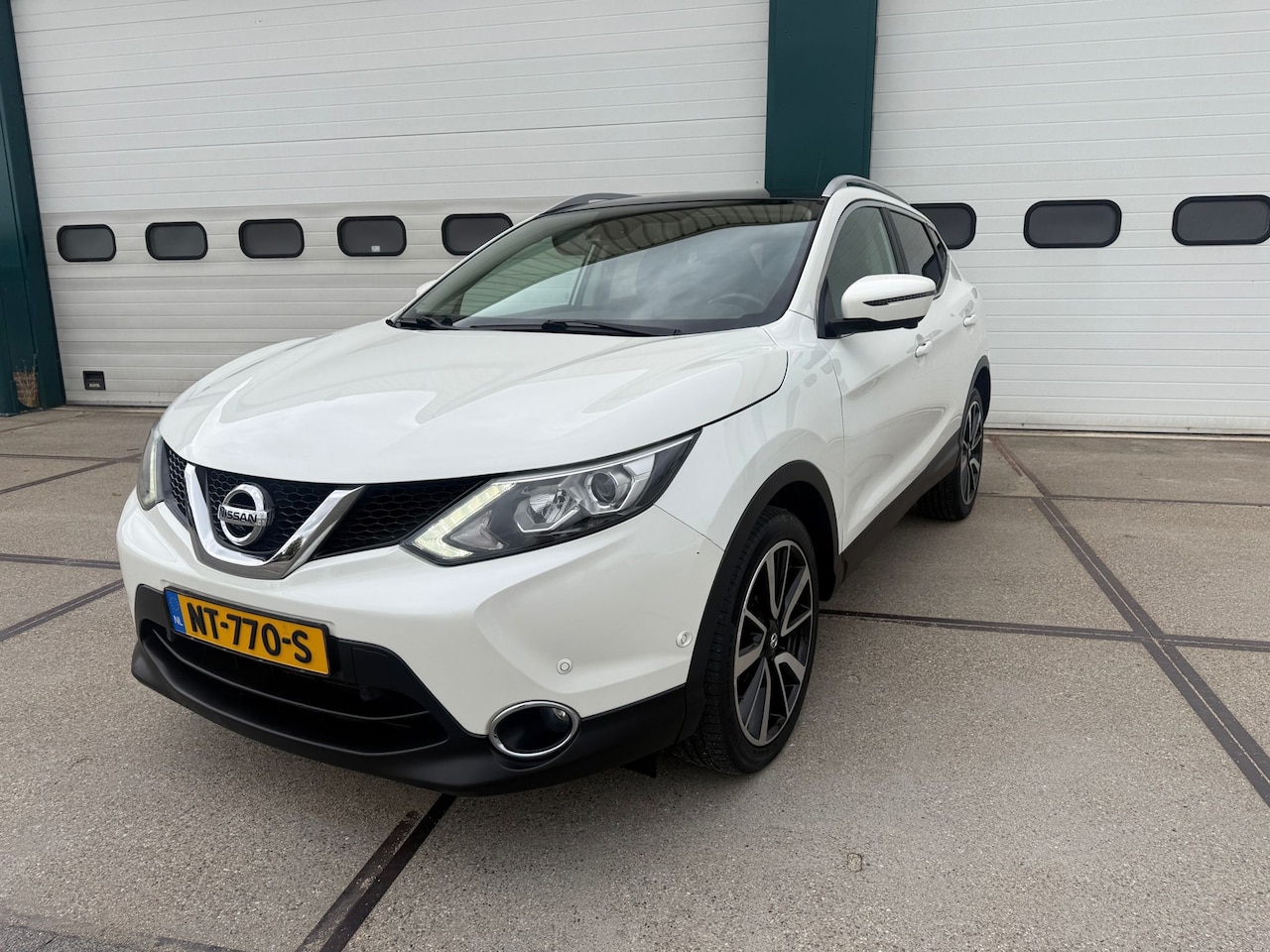 Nissan Qashqai - 1.2 Tekna Nieuwst - AutoWereld.nl