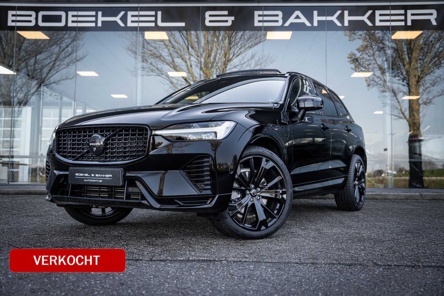 Volvo XC60 - T8 Recharge AWD Ultra Black Edition ** Ventilatie ** B&W ** Massage ** 360 camera - AutoWereld.nl